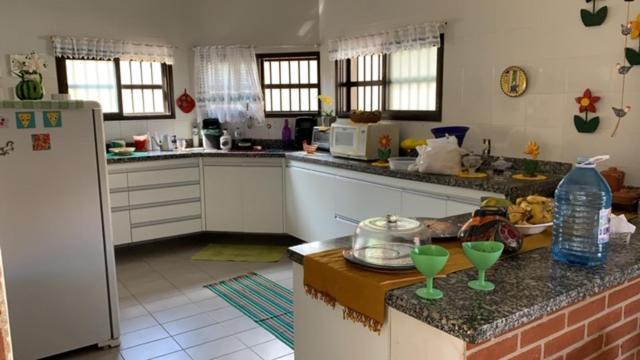 Lindo Sobrado Amarelo -Proximo A Praia Mongaguá 外观 照片