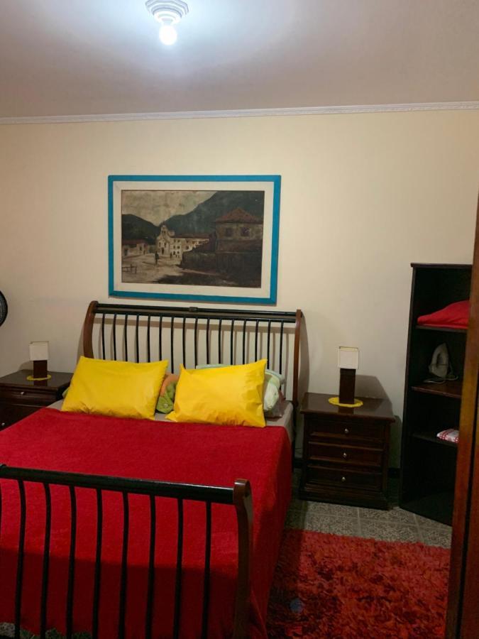 Lindo Sobrado Amarelo -Proximo A Praia Mongaguá 外观 照片