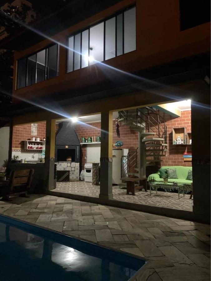 Lindo Sobrado Amarelo -Proximo A Praia Mongaguá 外观 照片